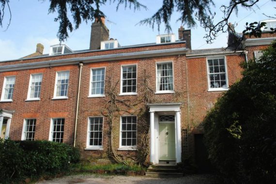 5&nbsp;Bedroom&nbsp;Detached